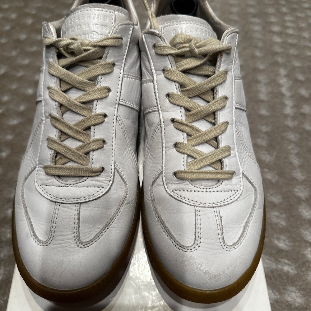 Men's Maison Martin Margiela Replica White Leather Tennis Sneakers, Size 40.